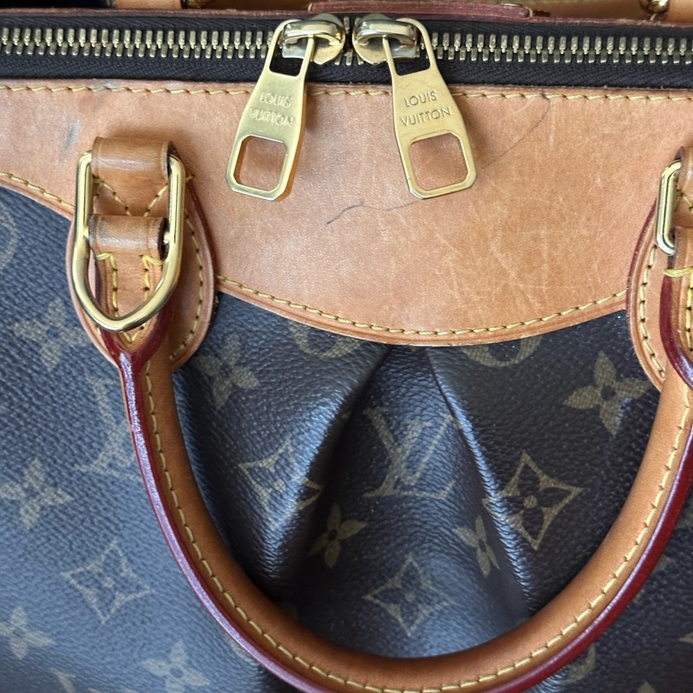 Authentic Louis Vuitton - Picture 11 of 12
